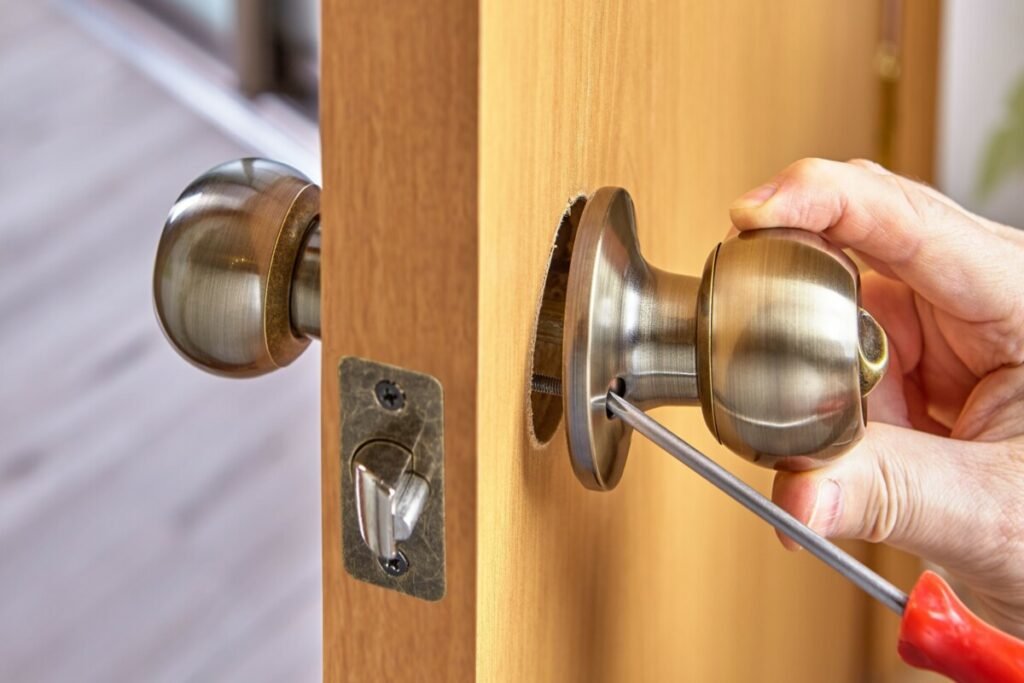 How to Stop a Door Knob From Clicking When Turning?